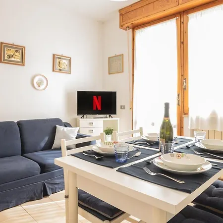 Apartamento In Centro E Al Mare - Casa Con Terrazzo E Netflix