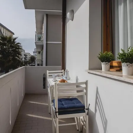 In Centro E Al Mare - Casa Con Terrazzo E Netflix Apartamento Cattolica